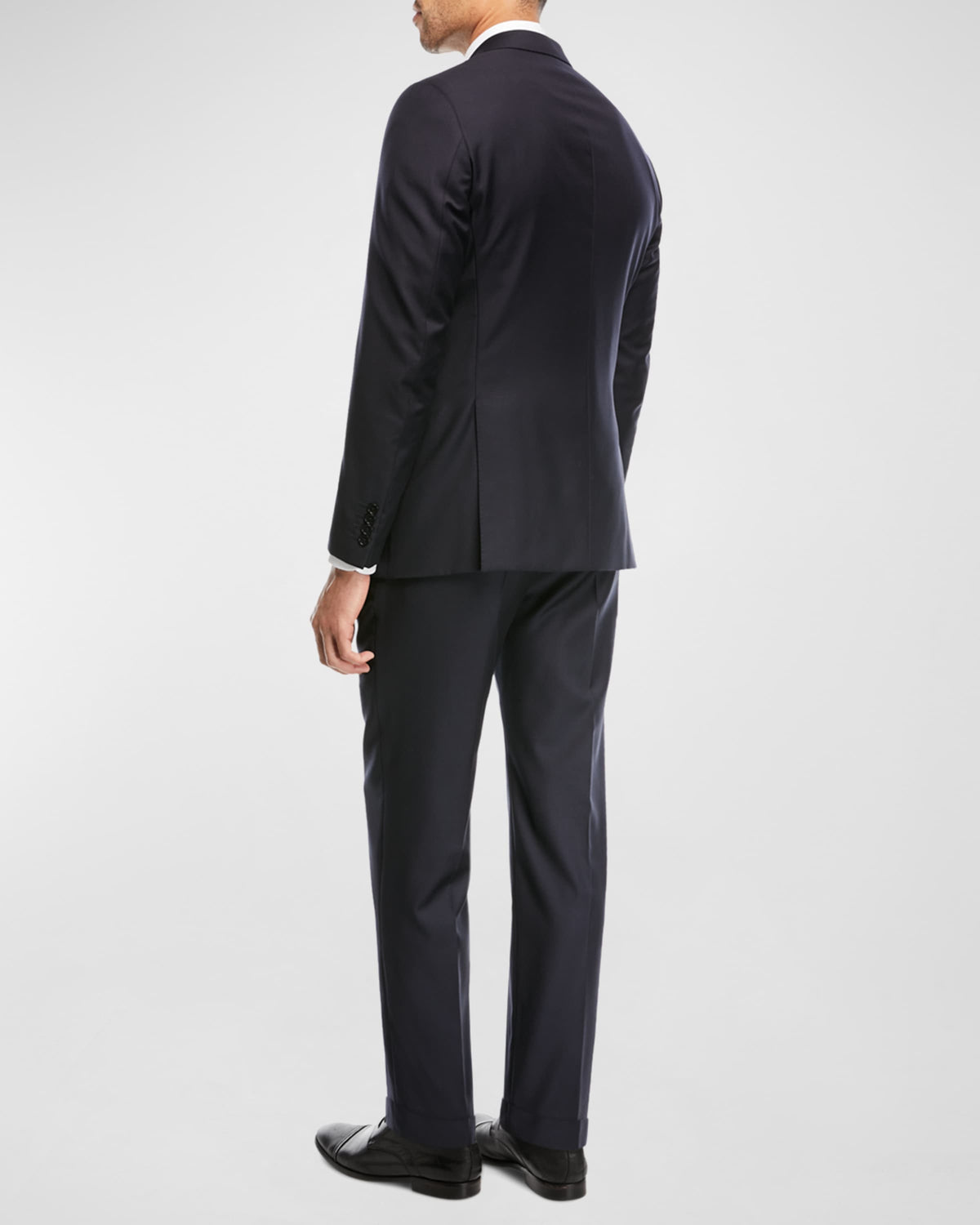 Emporio Armani Men's Super 130s Wool Two-piece Classic Fit Suit
